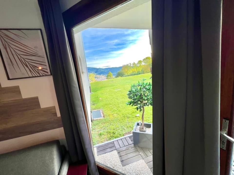 Joli Studio Cosy, Vue Magnifique Et Terrasse Privee Gerardmer Luaran gambar